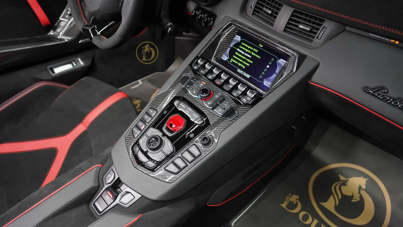 Lamborghini Aventador SVJ Roadster | 2021 | 1 of 800 photo 16