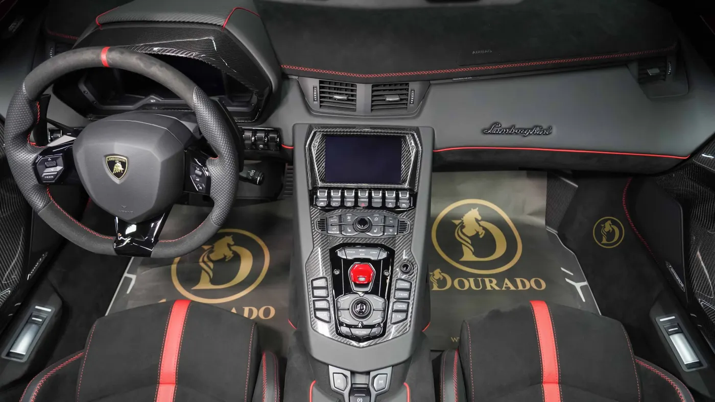 Lamborghini Aventador SVJ Roadster | 2021 | 1 of 800 photo 17