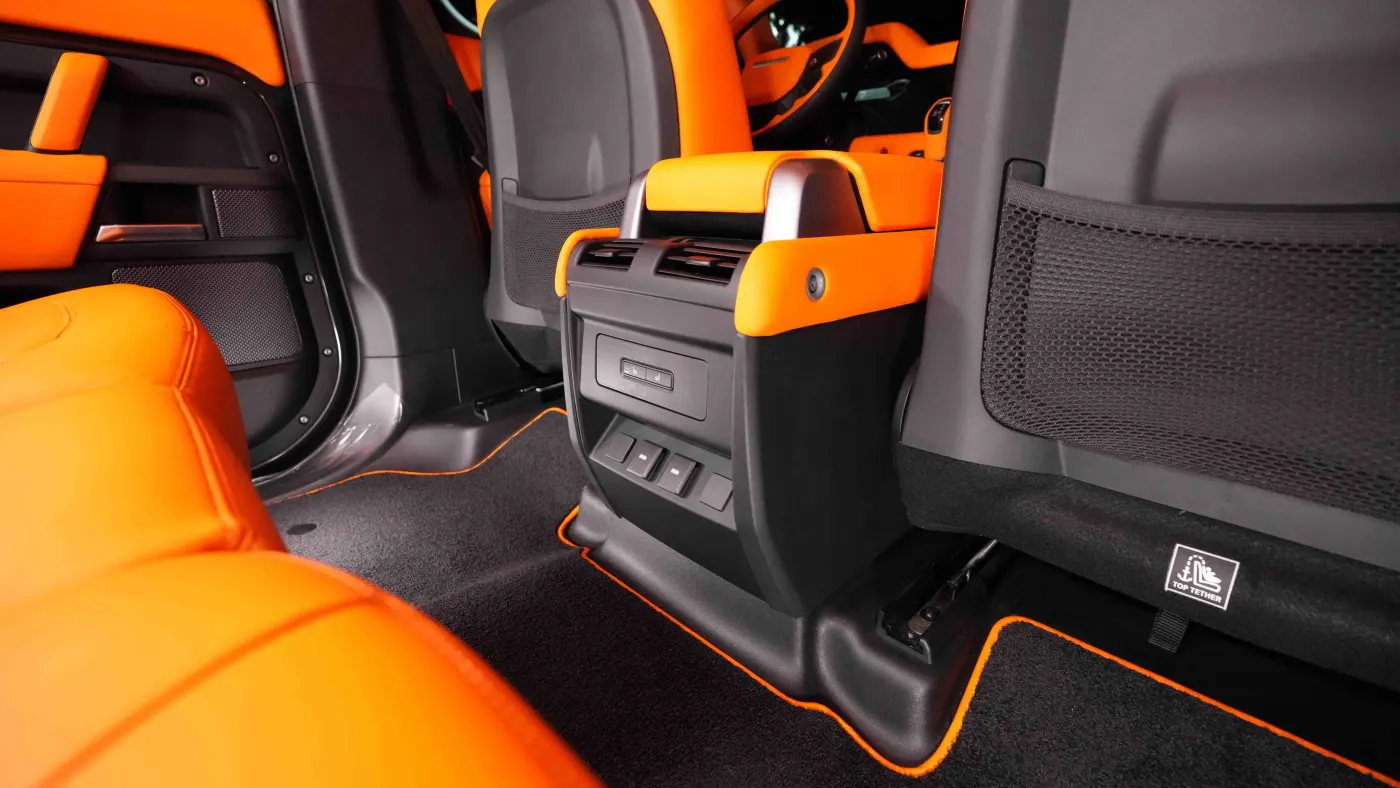 buy the Land Rover Defender | Lumma CLR LD | 110 P400 X Edition