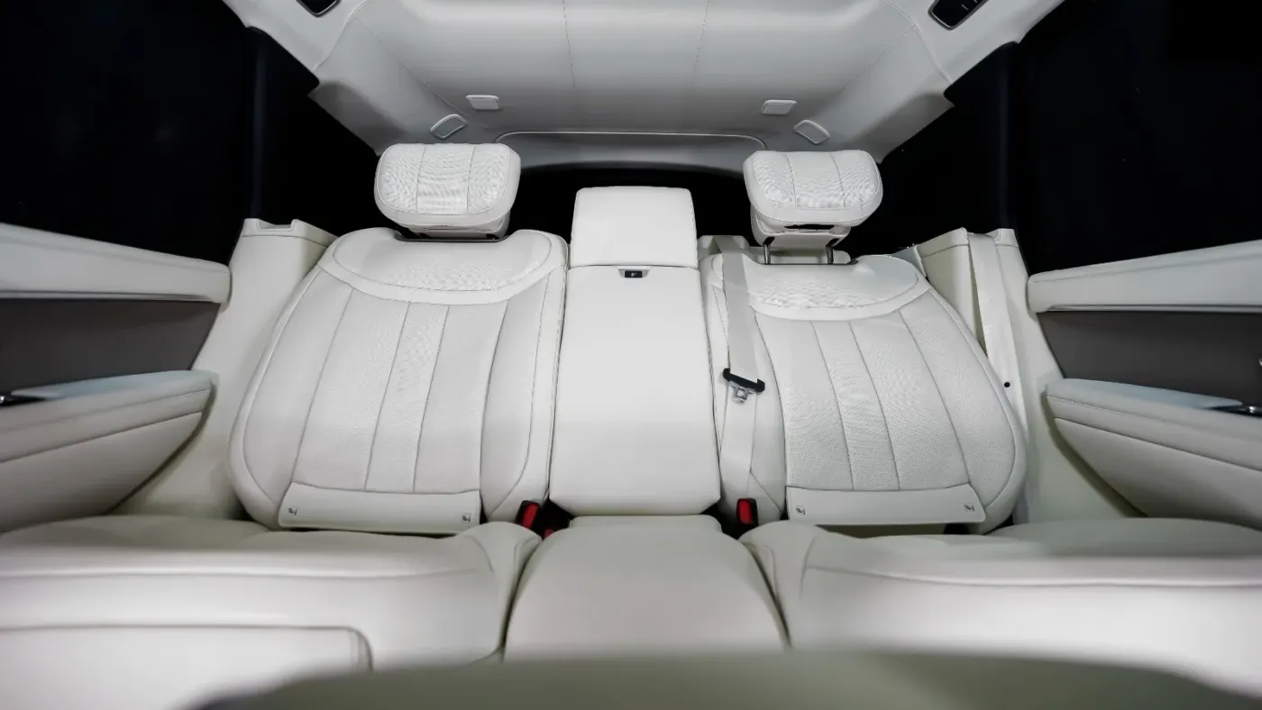 Land Rover Range Rover Autobiography P530 First Edition photo 16
