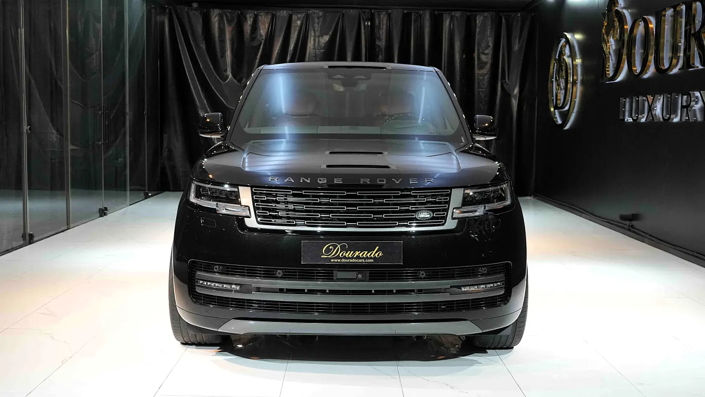 Land Rover Range Rover Autobiography P530 | Short Wheelbase photo 2
