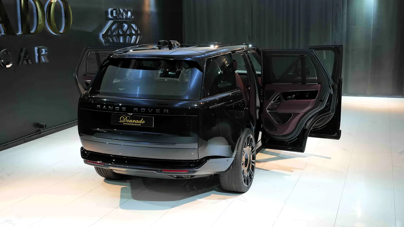 Land Rover Range Rover Autobiography P530 | Short Wheelbase photo 9