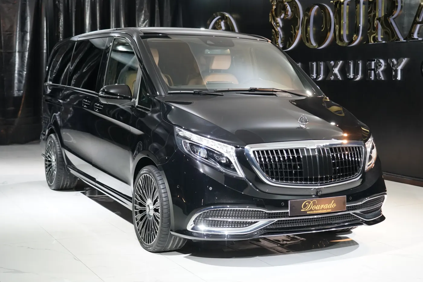 Buy the Mercedes-Benz | V250D LWB | Maybach Kit | New | 2023 | Black