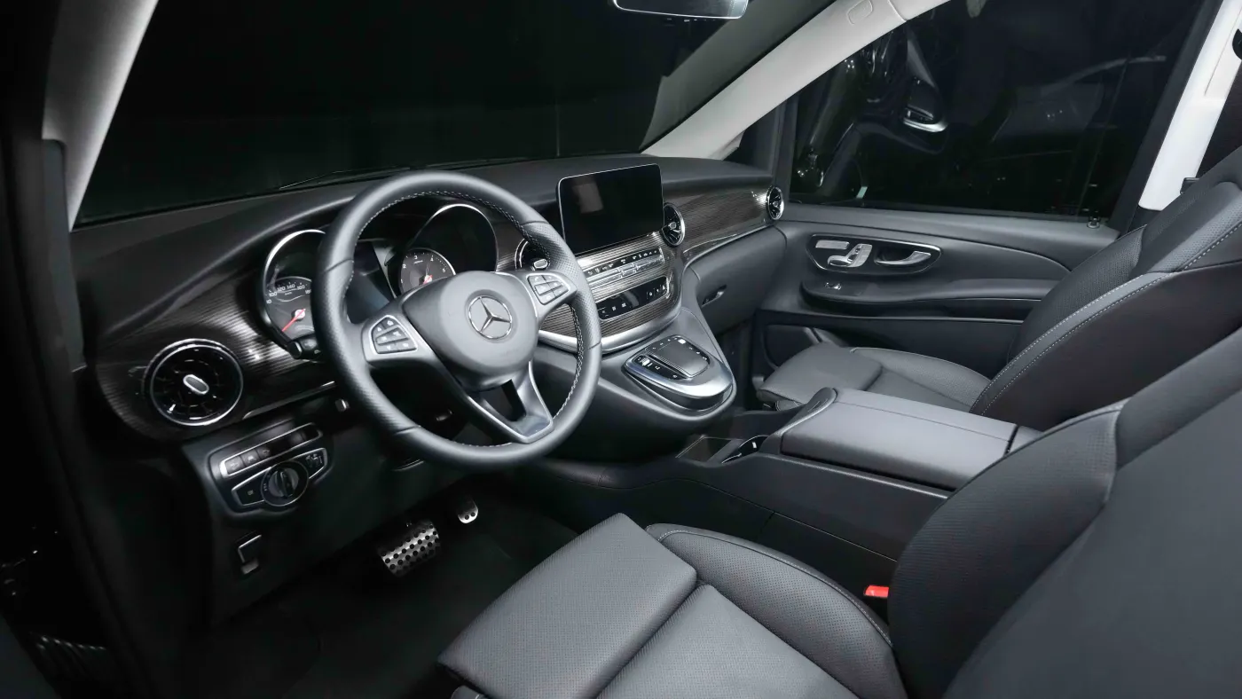 Buy the Mercedes-Benz | V300D Extra LWB - 4 Matic | Maybach Kit