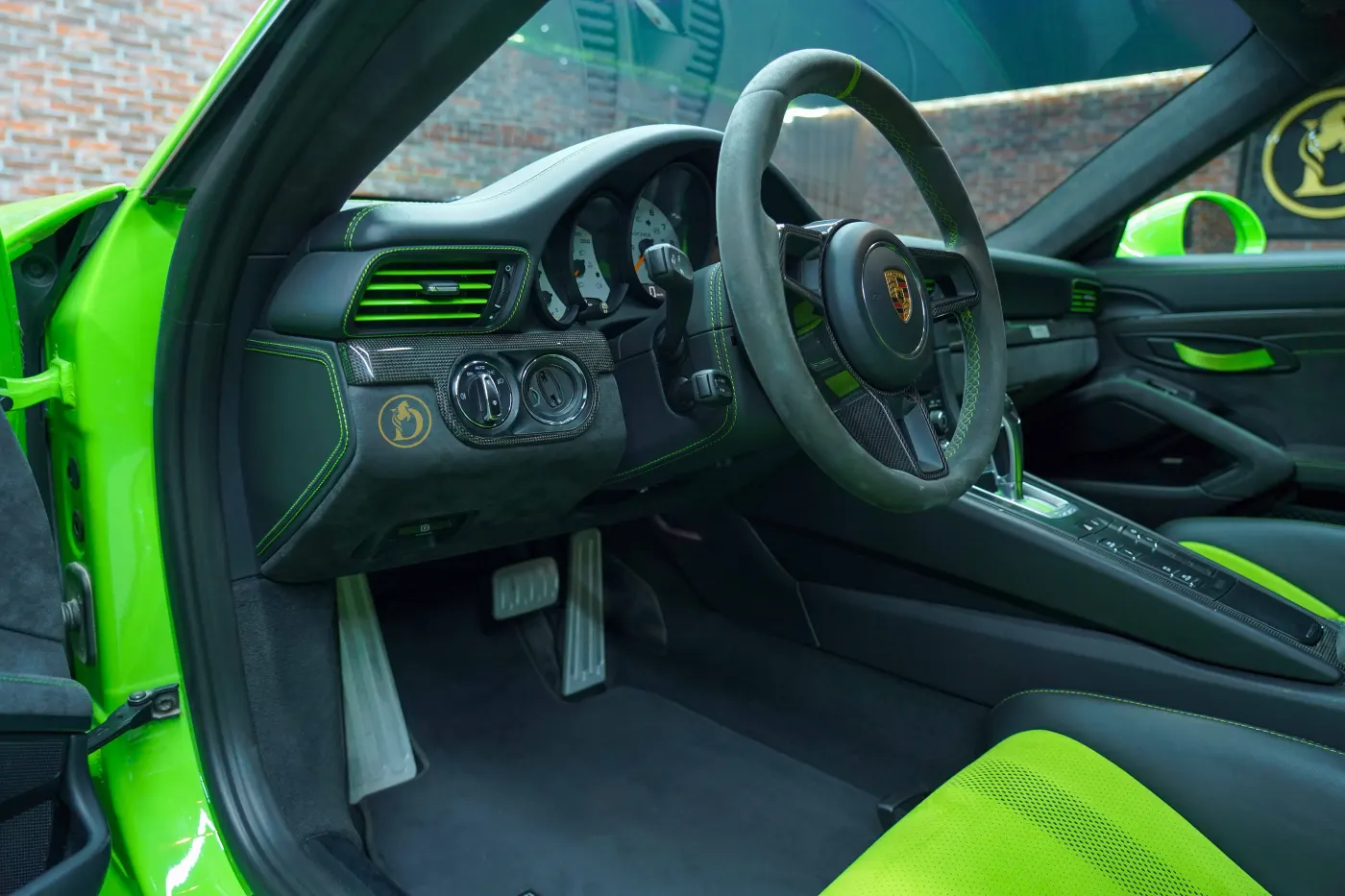 Purchase the Porsche 911 GT3RS | Weissach RS Package | 2019 | GCC SPEC