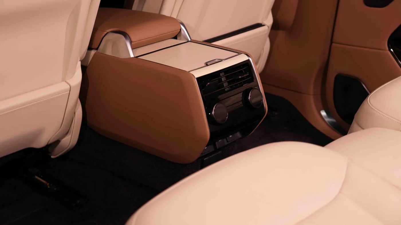 Range Rover Autobiography SV P530 | 2024 | Long Wheelbase photo 17