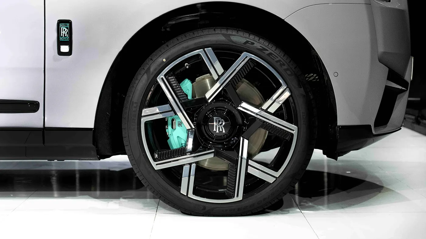 Rolls Royce Cullinan | Brand New | 2025 photo 11