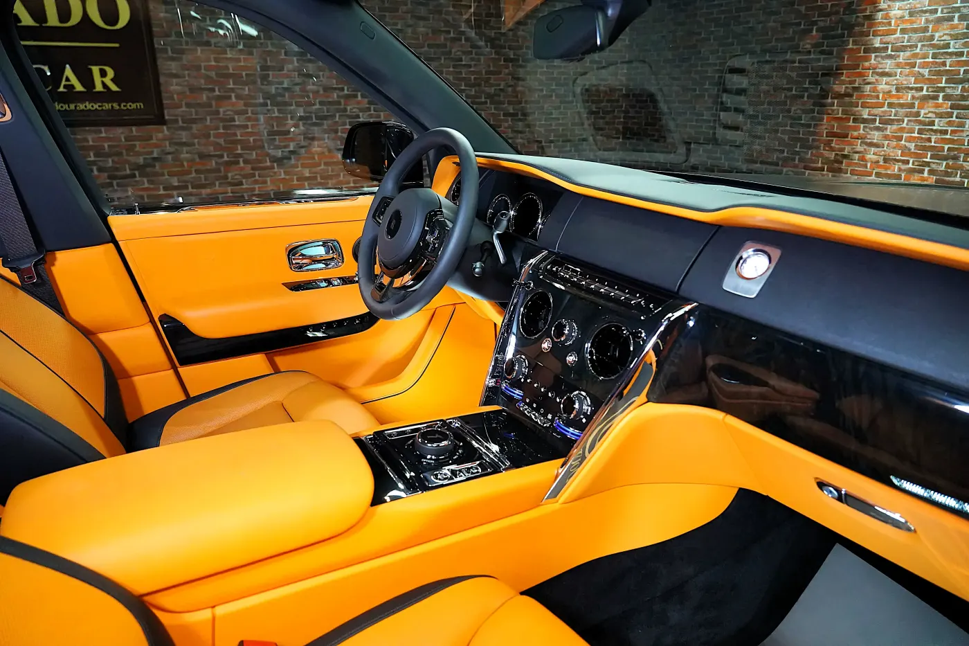 Rolls Royce Cullinan by Onyx Concept | Gold Spirit of Ecstasy | 3-Year Warranty and Service photo 19