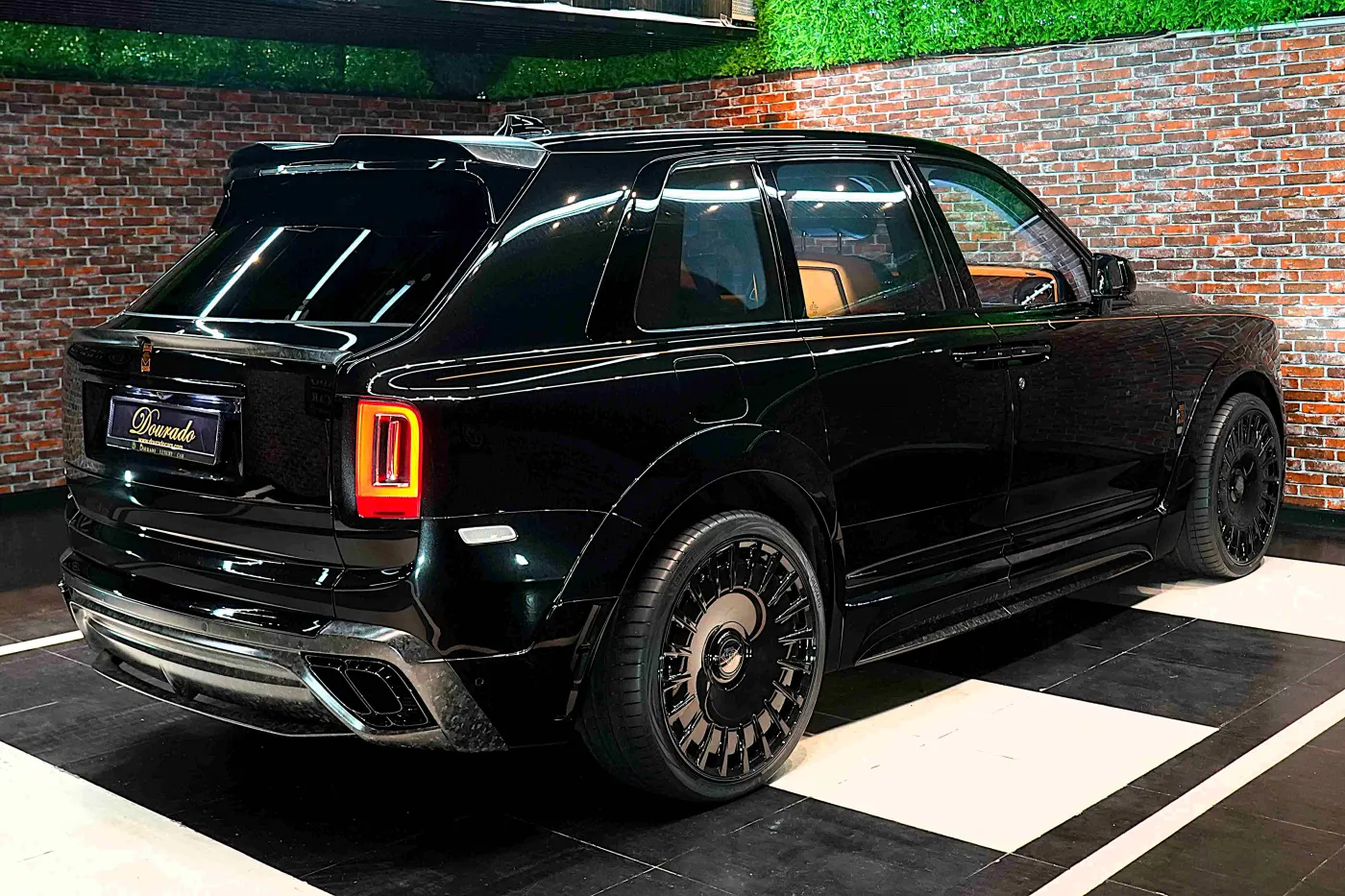 Rolls Royce Cullinan by Onyx Concept | Gold Spirit of Ecstasy | 3-Year Warranty and Service photo 8