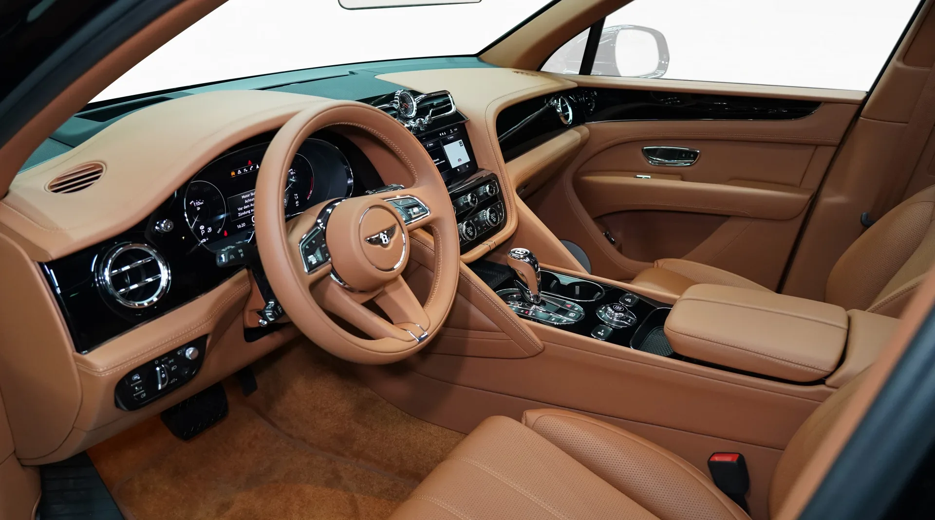 Buy exotic Bentley Bentayga luxury car UAE with iconic British craftsmanship