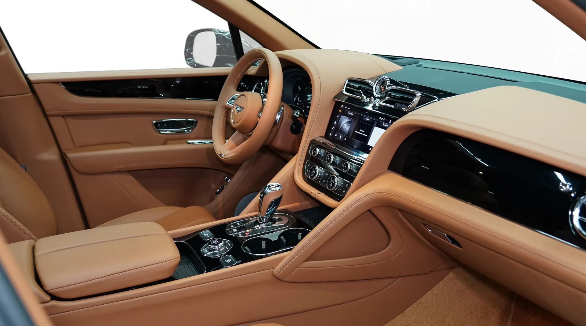 Purchase Bentley Bentayga Dubai UAE luxury car with bespoke interiors and comfort