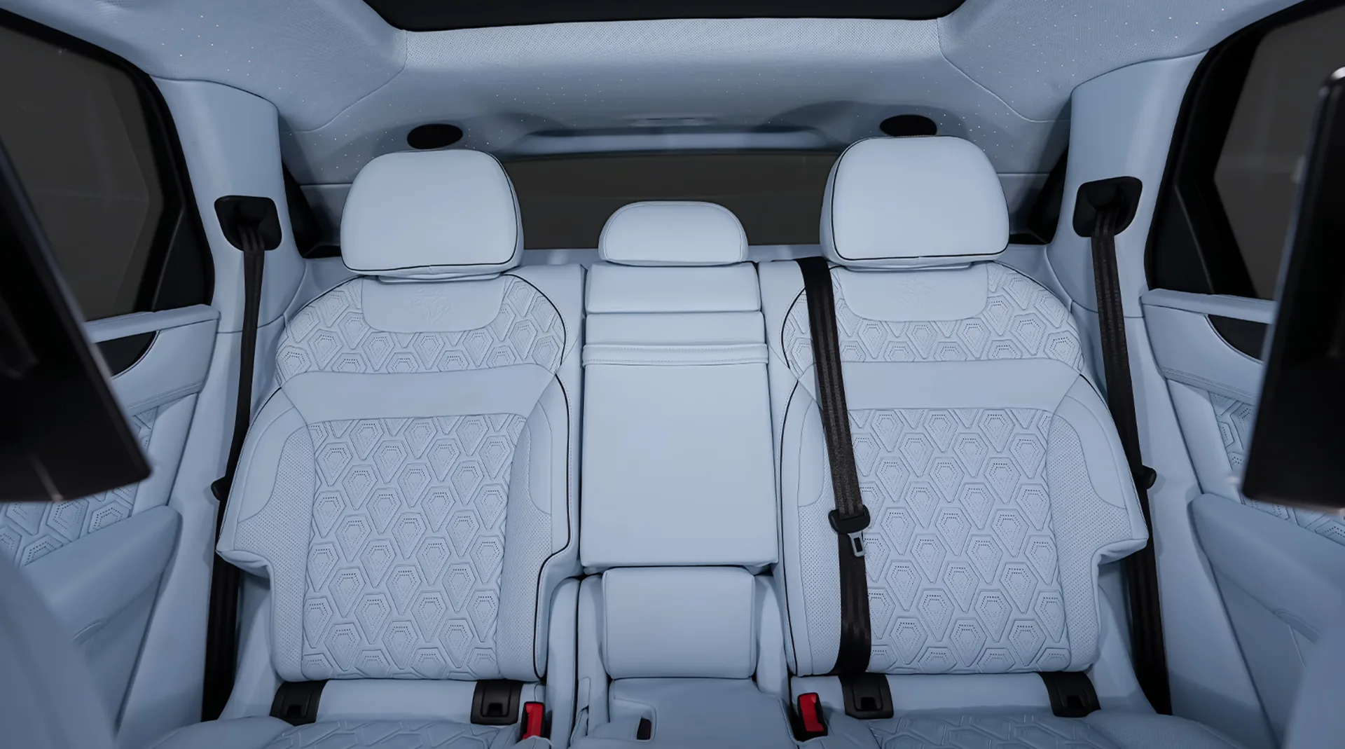 Buy Bentley Bentayga S by Onyx Concept with bold luxury modifications in Dubai.