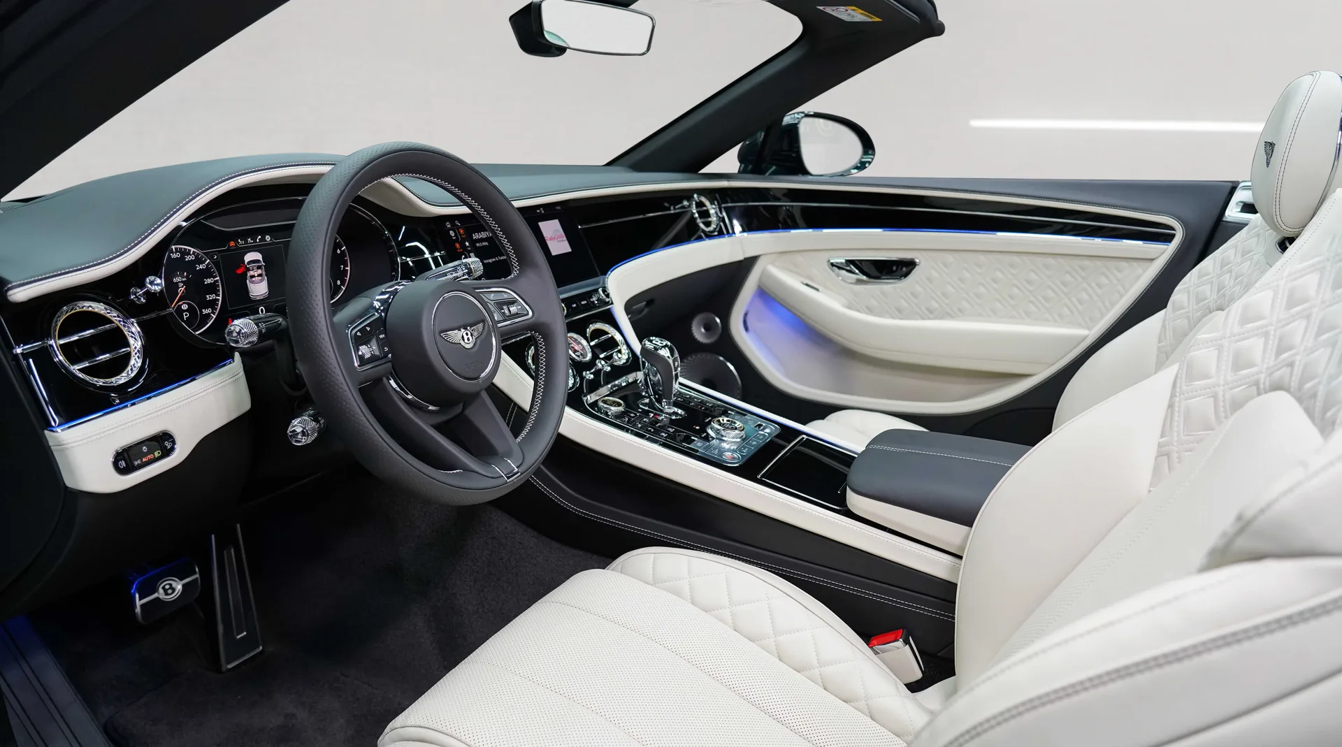 Purchase the luxury Bentley Continental GTC by Onyx Concept with bold exterior enhancements.