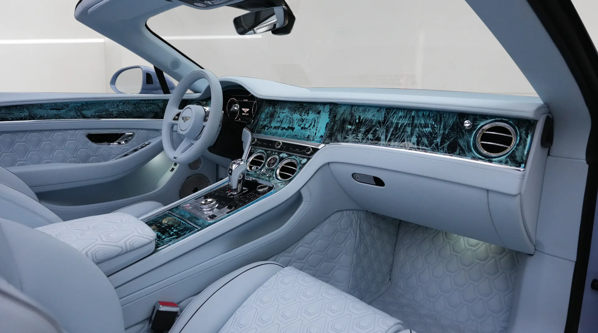 Own a Bentley Continental GTX II by Onyx Concept with an aggressive custom design.