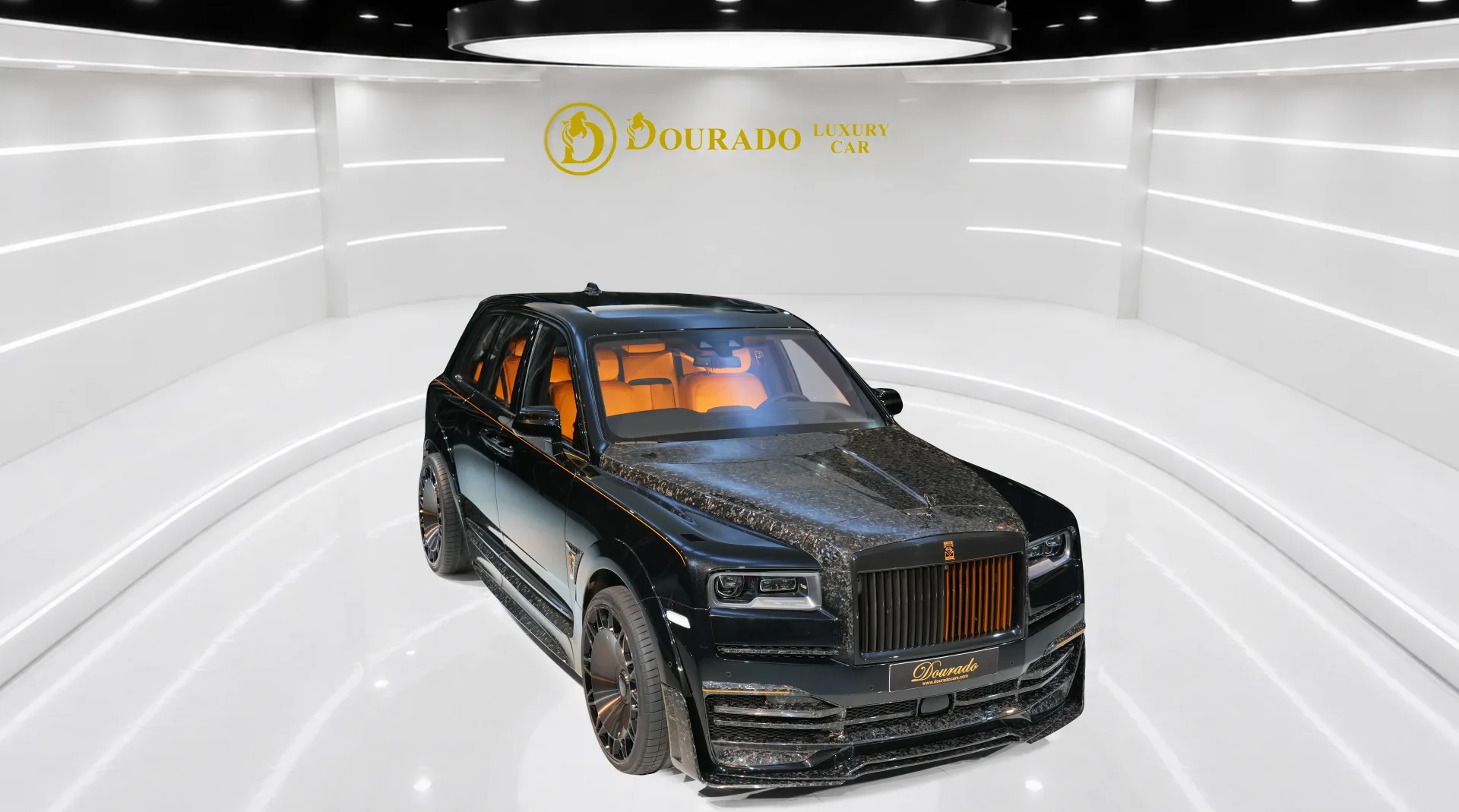 Rolls Royce Cullinan by Onyx Concept | Diamond Black displayed in Dubai, UAE, for exotic car enthusiasts and buyers.