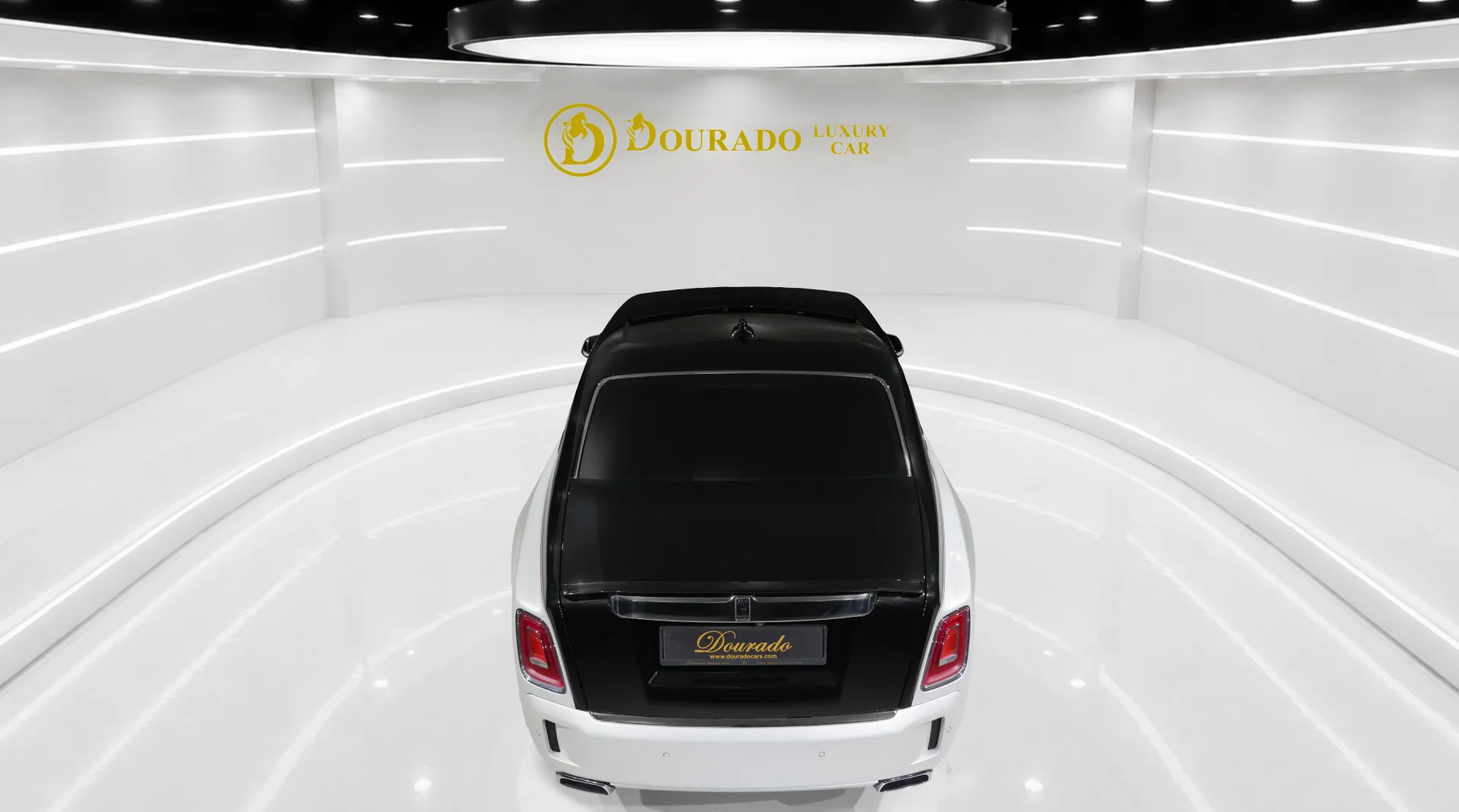 Discover the Rolls-Royce Phantom SPOFEC / NOVITEC Limited Edition, finished in Diamond Black & English White and equipped with a Mandarin & Black luxury interior.