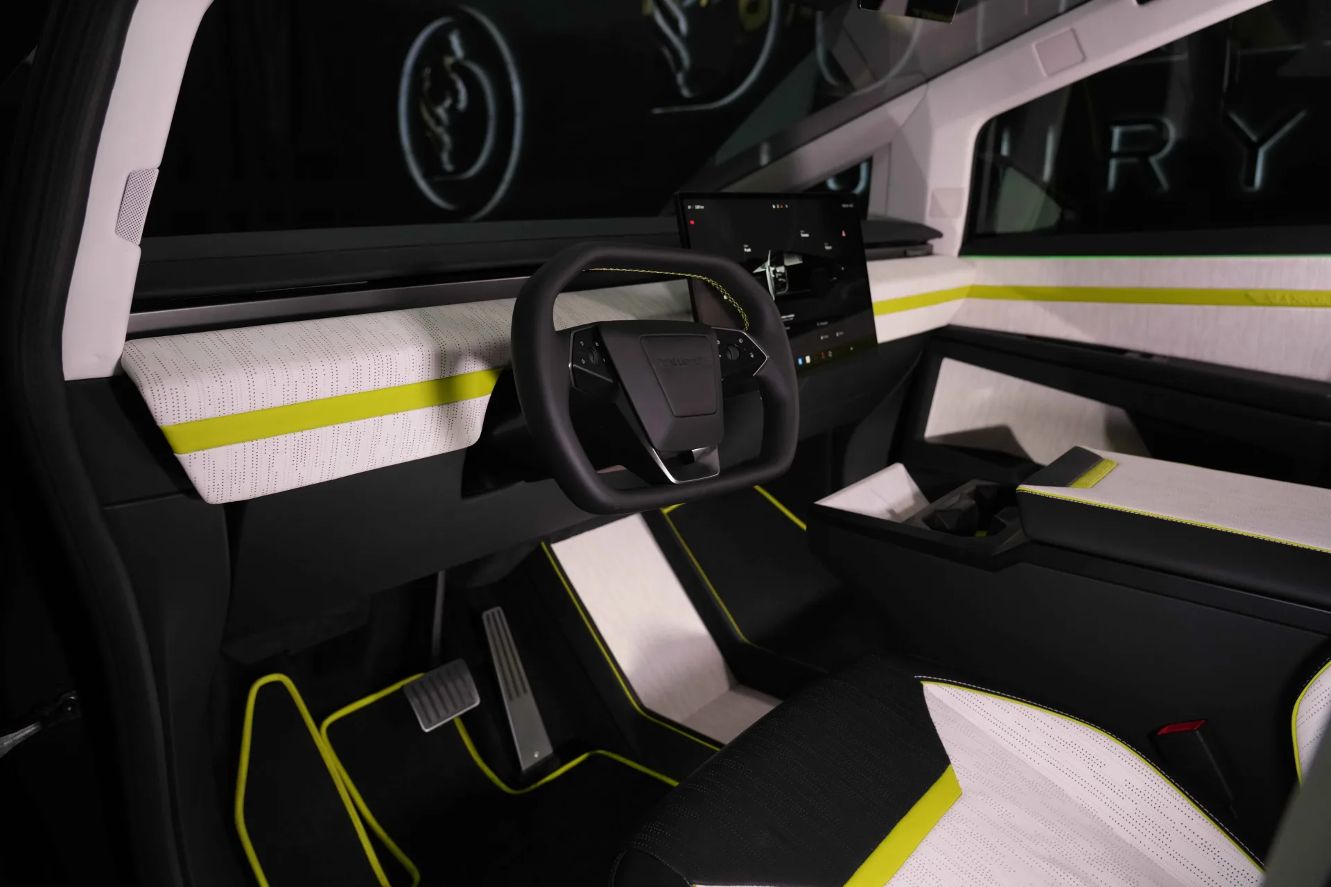 Mansory’s bespoke styling