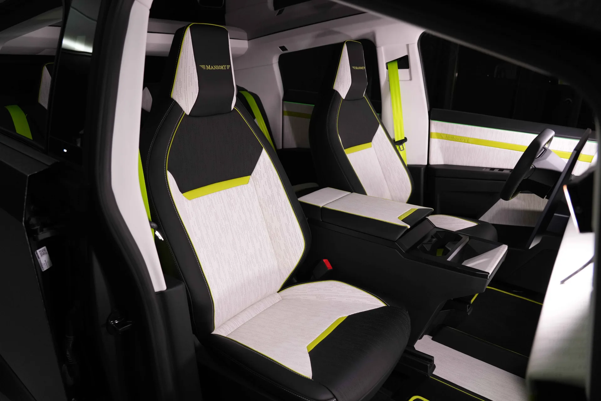 Mansory Elongation Tesla Cybertruck