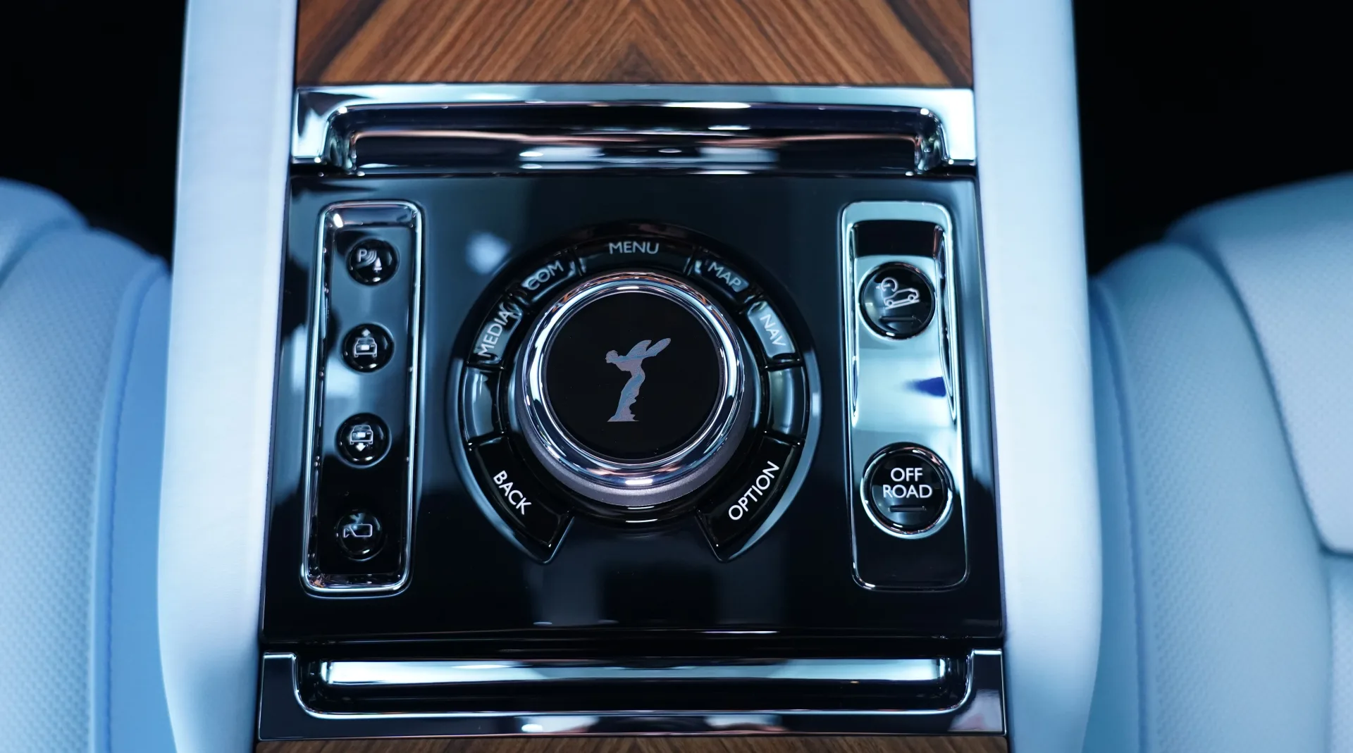 Rolls-Royce Cullinan by Onyx Concept | Deep Salamanca Blue photo 13