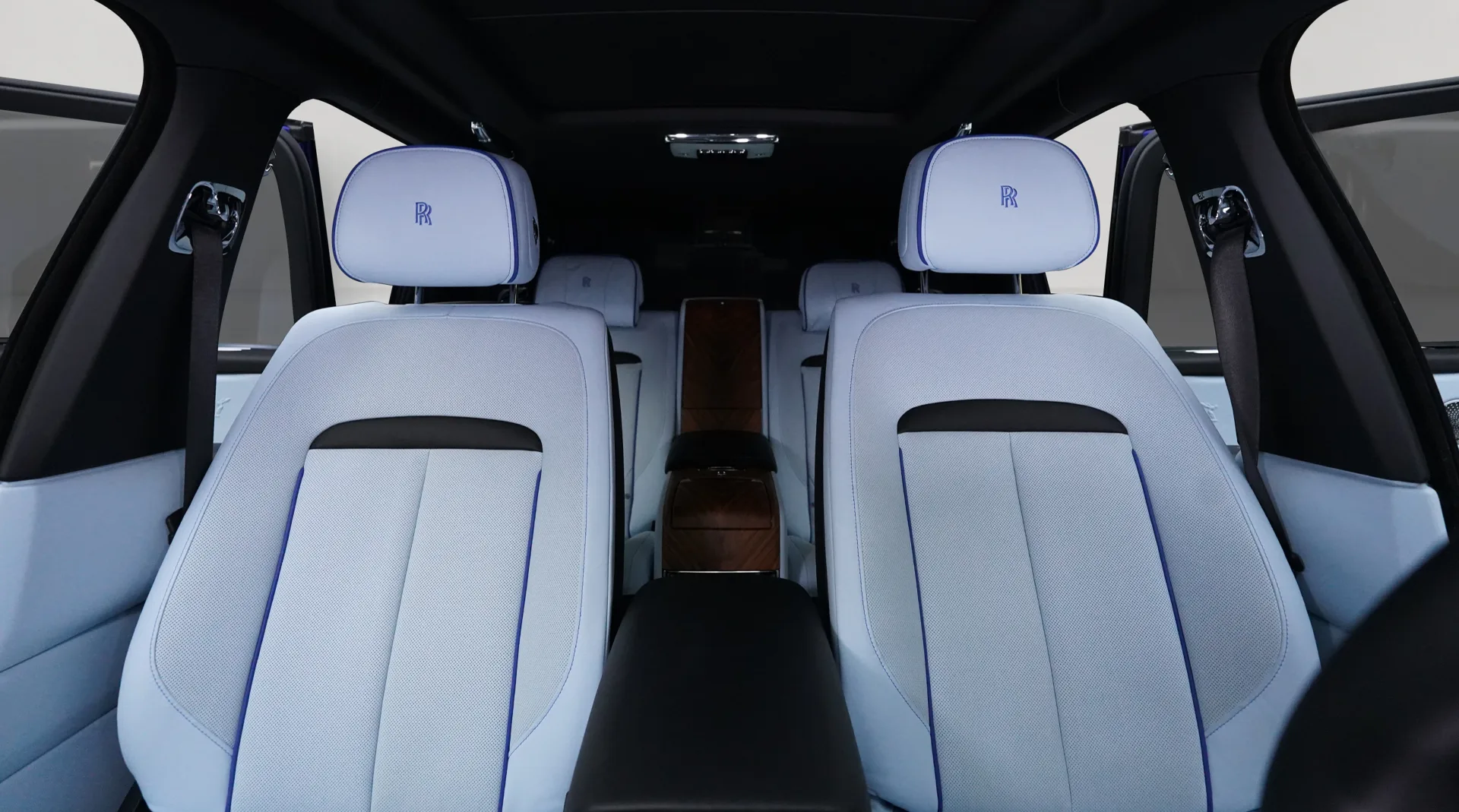 Rolls-Royce Cullinan by Onyx Concept | Deep Salamanca Blue photo 17