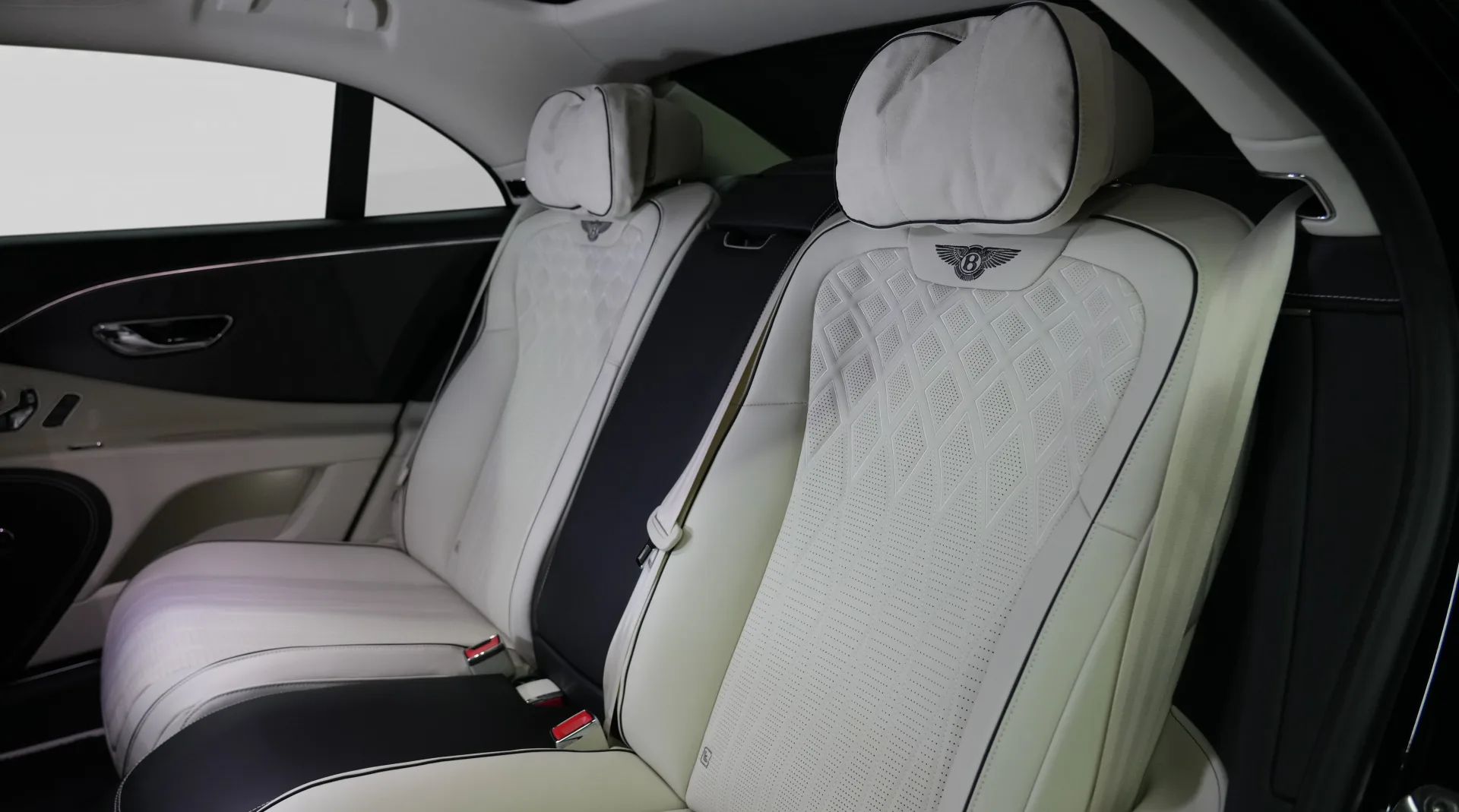 Buy Bentley Flying Spur in Dubai UAE