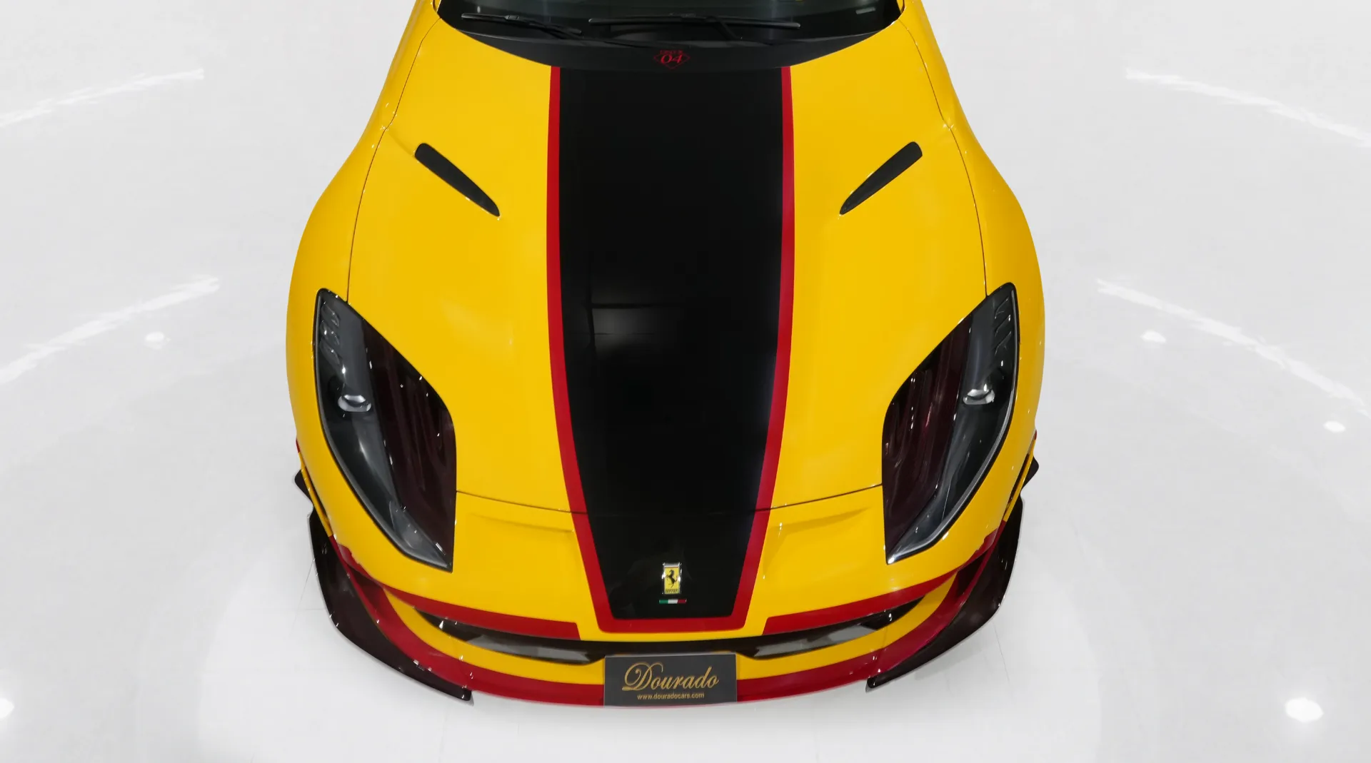 Low Mileage Luxury Cars in Dubai