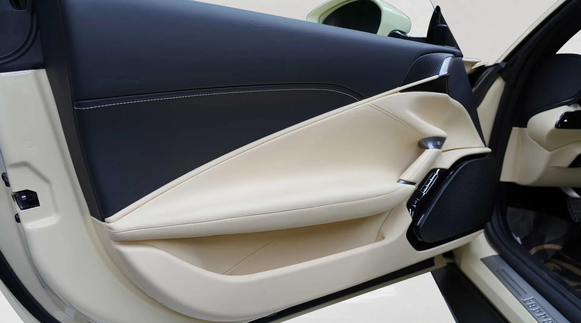Purchase a 2022 Ferrari Roma finished in Avorio Beige