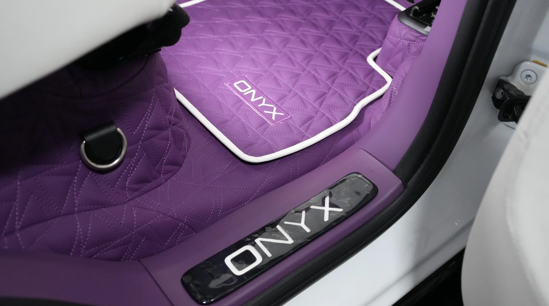 G9X Onyx Concept Mirage Edition 1 of 1 photo 18