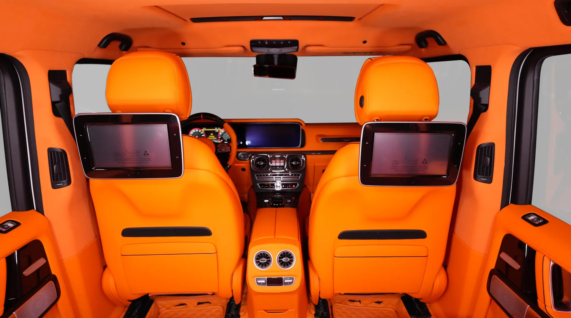 Own the exclusive Mercedes-Benz G800 G-Class BRABUS in Dubai