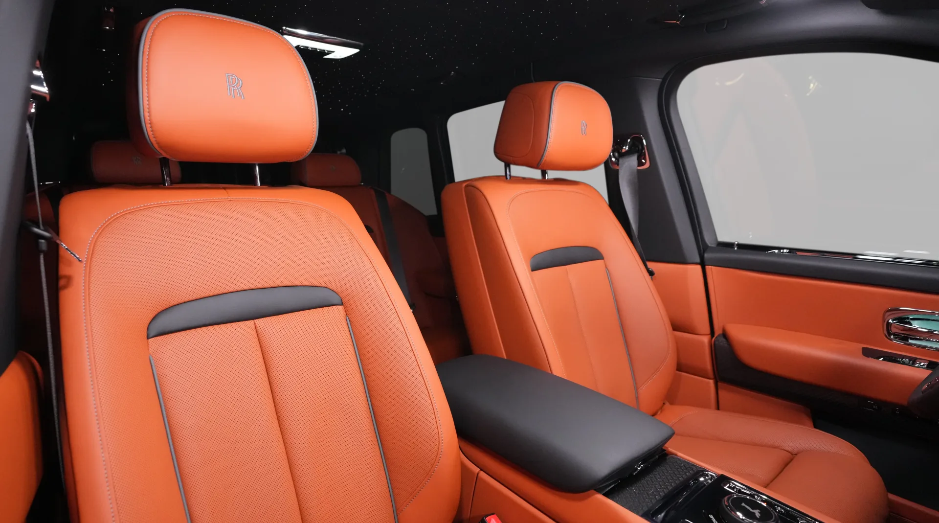 Onyx Concept Rolls-Royce Cullinan Black Badge Dubai luxury SUV