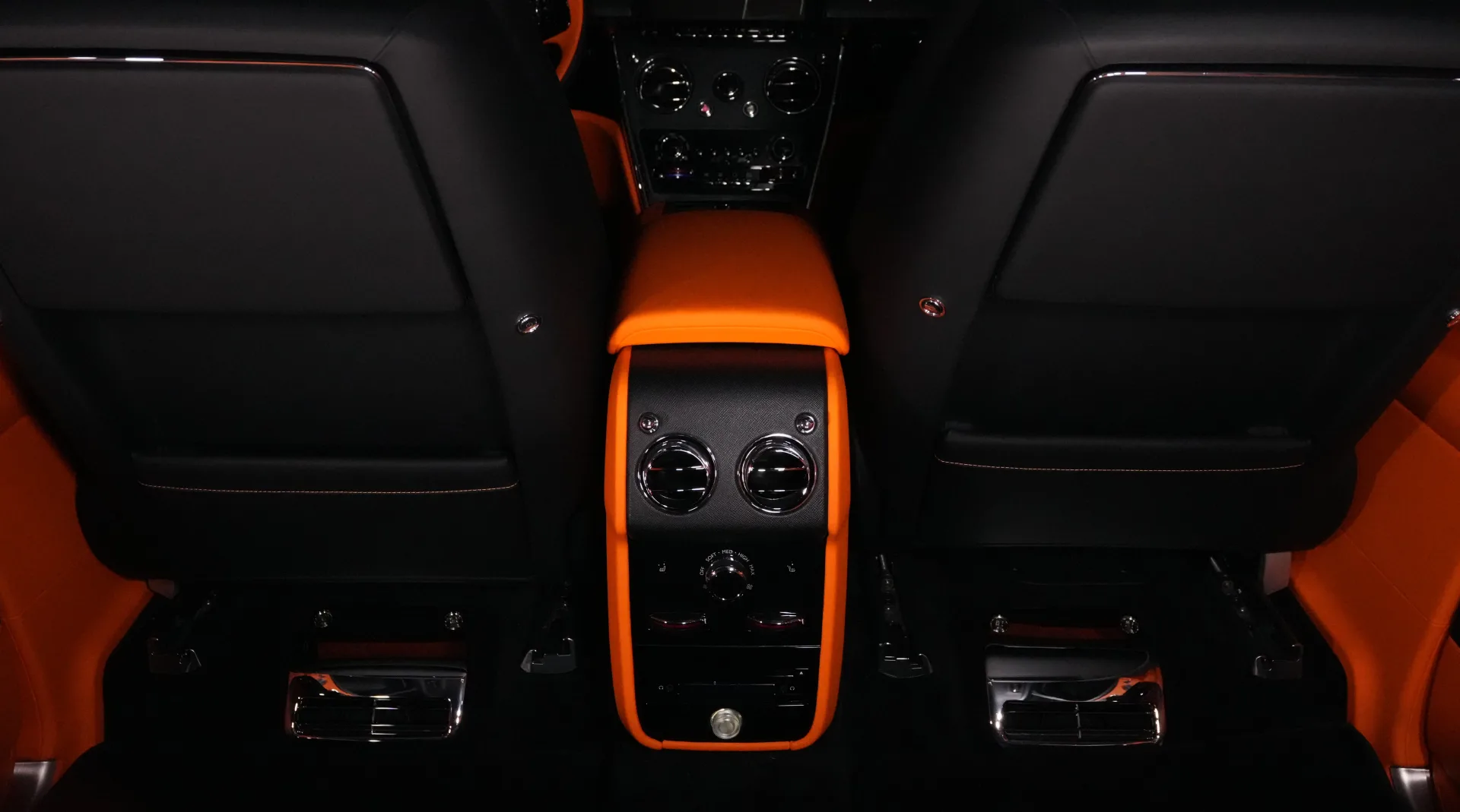 Rolls-Royce Cullinan Black Badge for sale in UAE