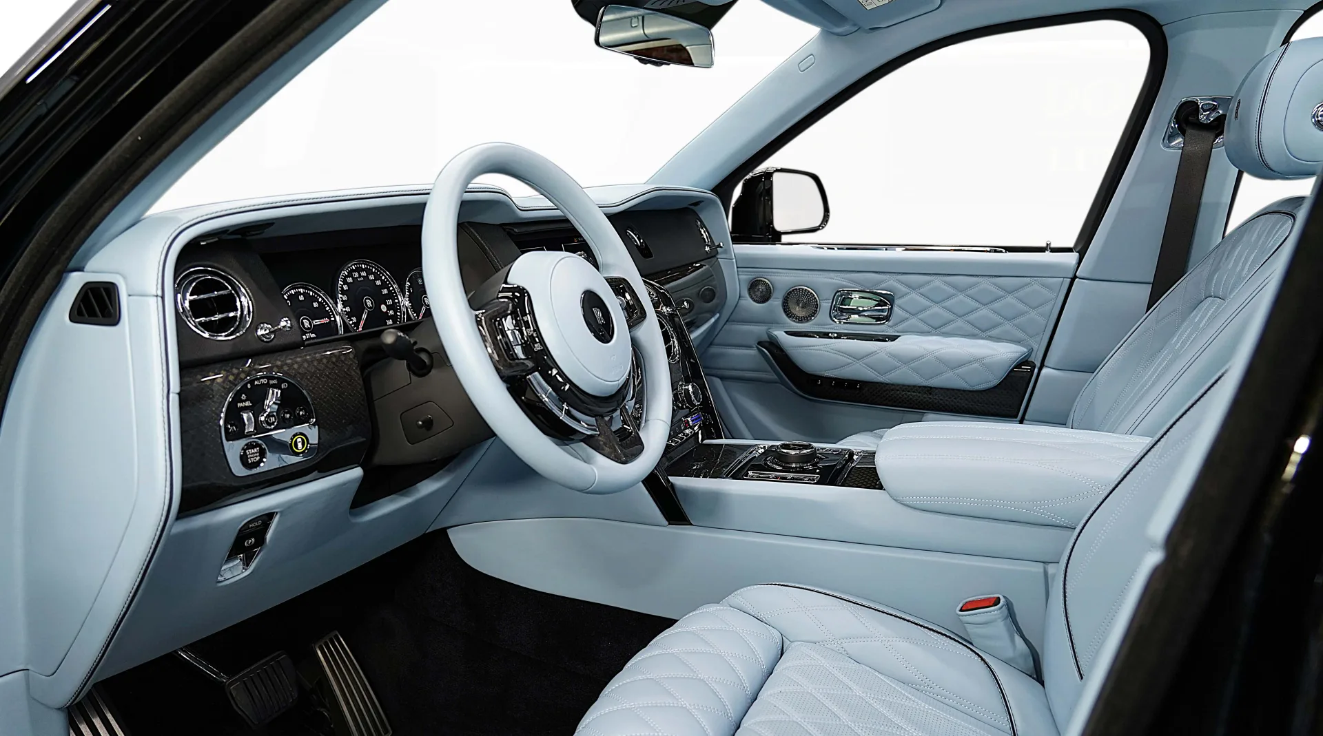 NOVITEC Rolls-Royce Cullinan Dubai luxury car