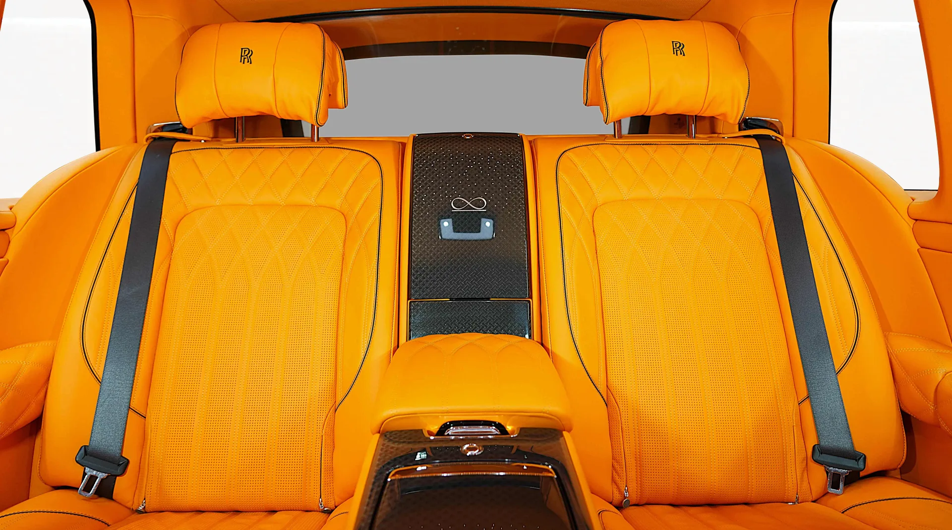 Buy a Rolls-Royce Cullinan Black Badge Novitec Spofec in Dubai