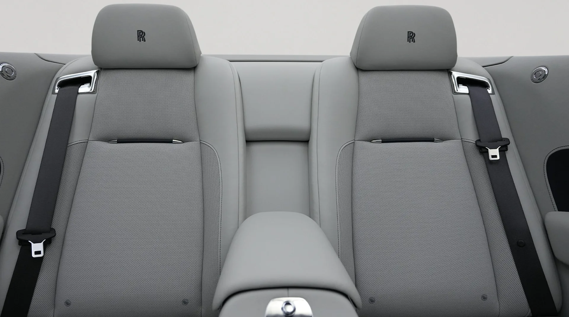 Own a 2022 Rolls-Royce Dawn by Onyx Concept premium convertible.