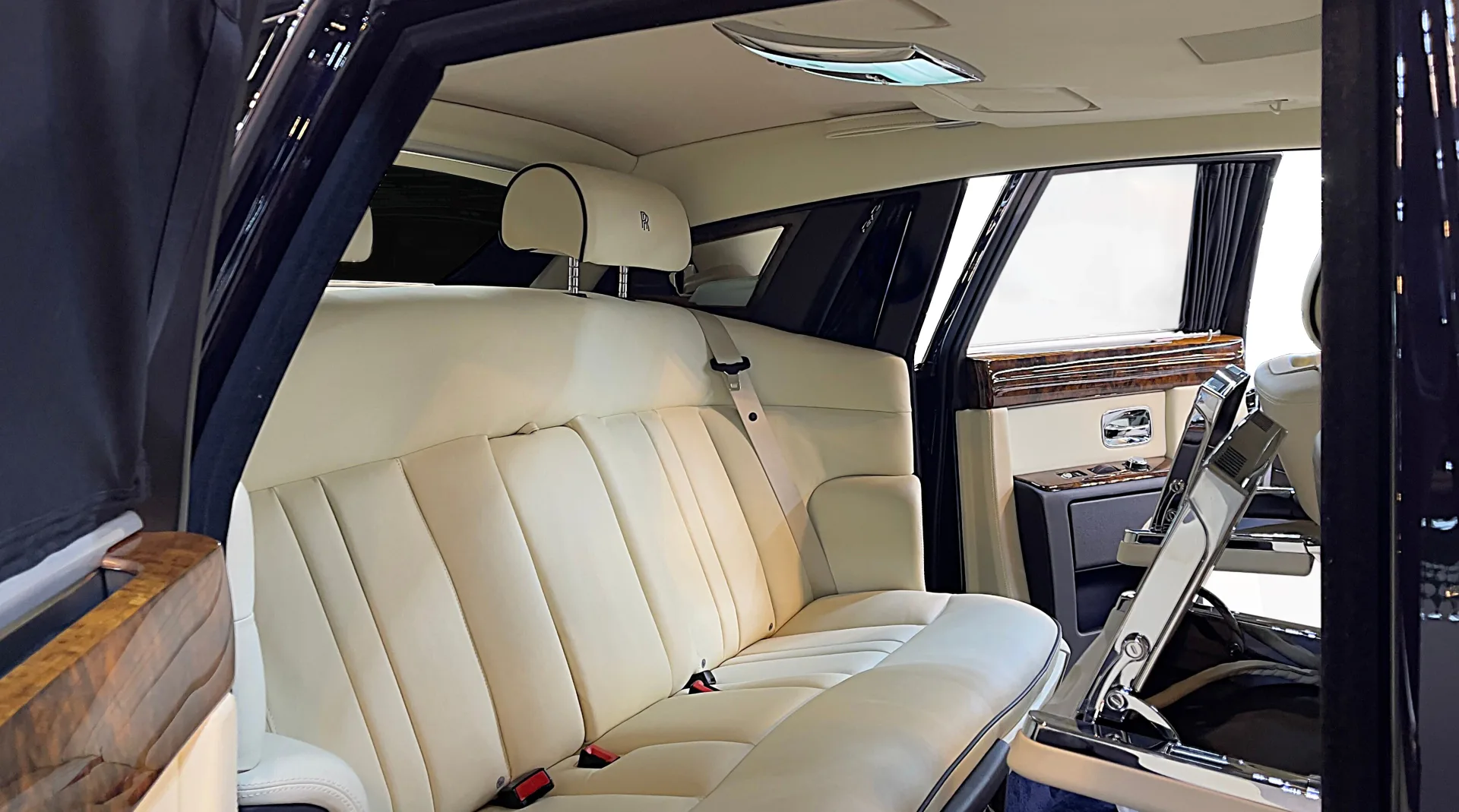 Phantom Extended luxury sedan available in UAE