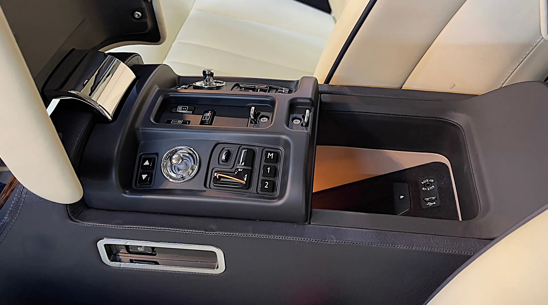 Buy Rolls Royce Phantom Extended in UAE