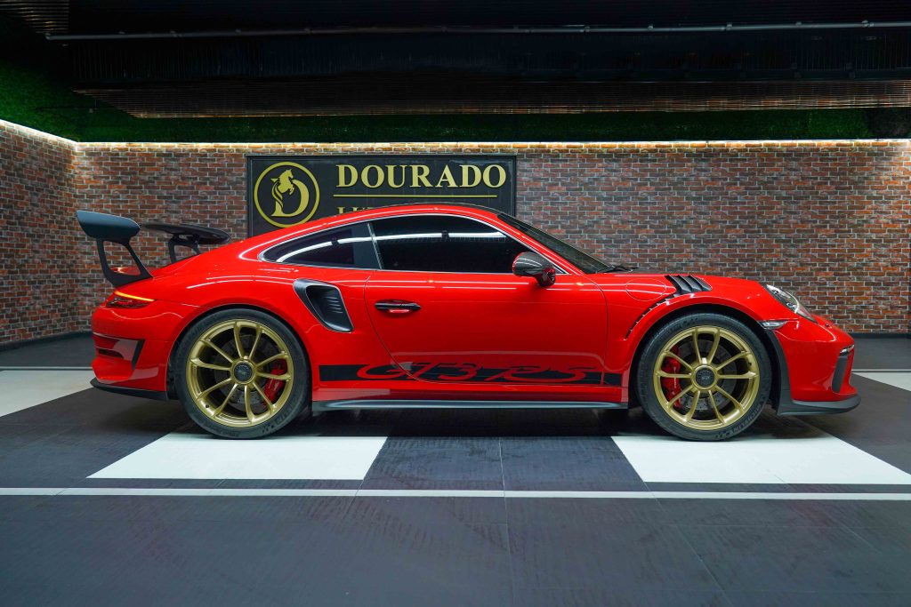Used Super Cars for Sale Dubai : Exotics in Abundance