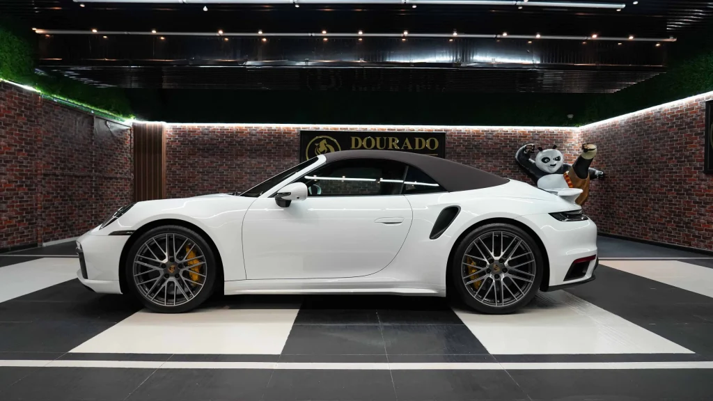 Porsche 911 Turbo S White : Power and Prestige