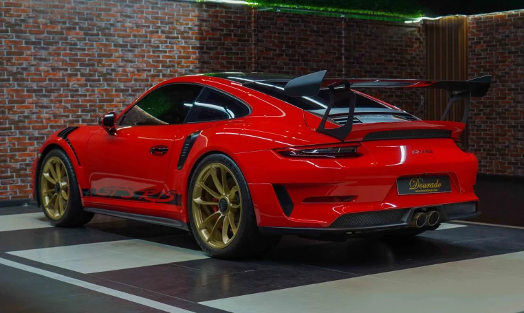 Buy Porsche 911 GT3 RS in UAE