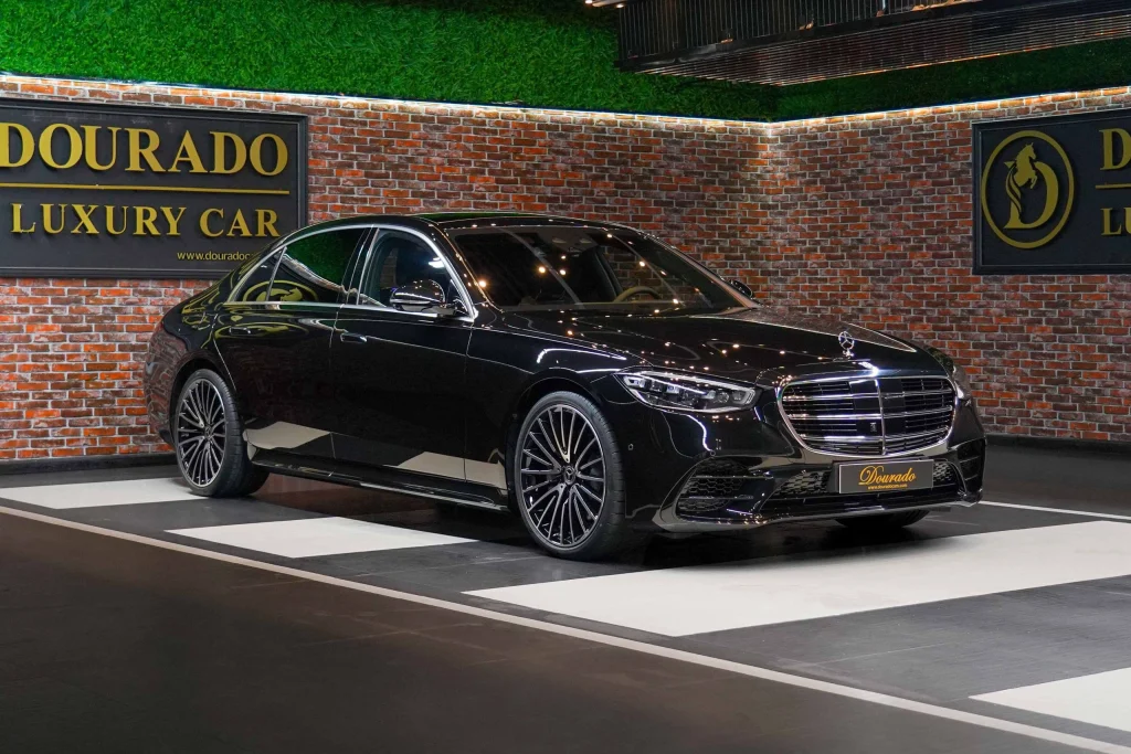 Mercedes Benz UAE : Where Innovation Meets Tradition