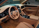 Bentley Bentayga in Beluga Black: Exemplifying Elegance and Luxury