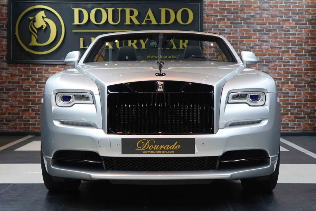 Rolls Royce : Tradition in Motion