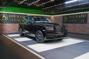 Rolls Royce Cullinan in Black for Sale in UAE