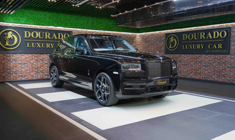 Rolls Royce Cullinan in Black for Sale in UAE