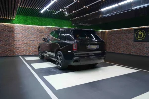 Rolls Royce Cullinan in Black Exotic Car for Sale in UAE