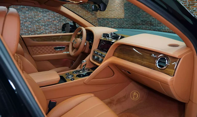 Bentley Bentayga 2023 Onyx Black