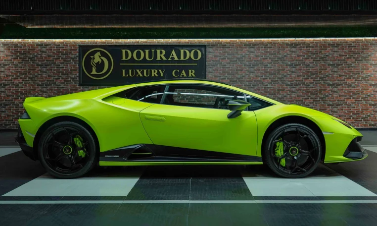 Lamborghini Huracan EVO Luxury Car for Sale in Dubai