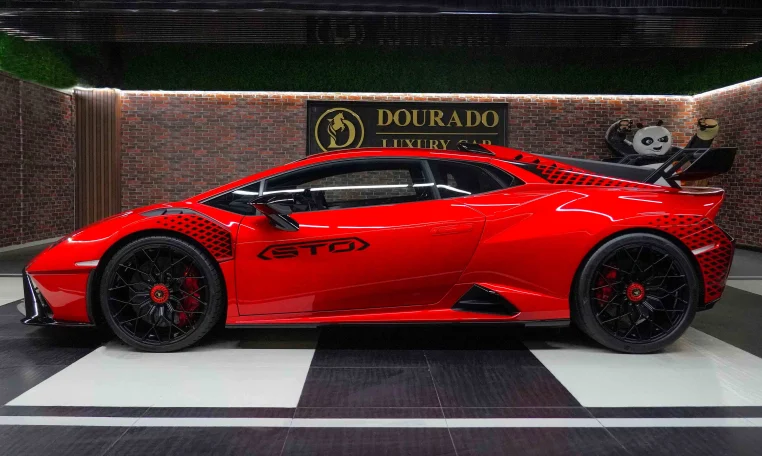 Lamborghini Huracan STO Car for Sale in UAE