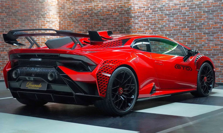Lamborghini Huracan STO Car for Sale in Dubai