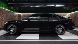 Mercedes-Benz S 580 4MATIC in Black for Sale in Dubai